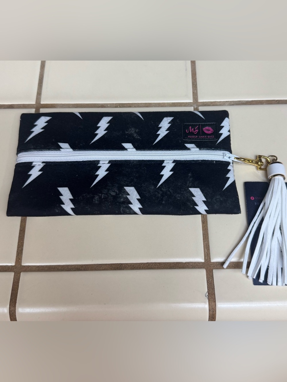 Makeup Junkie Bag “Shocking” Mini